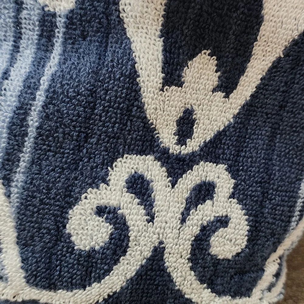 Deborah Connelly Abstract Scroll 2 Hand Towels Blue White 100% Cotton